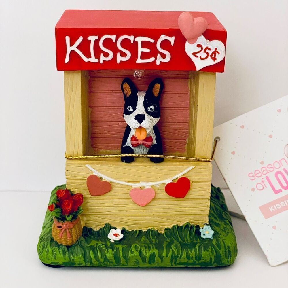 NWT Season of Love Puppy Dog Kisses 25c Miniature Figurine lighted stand w Light